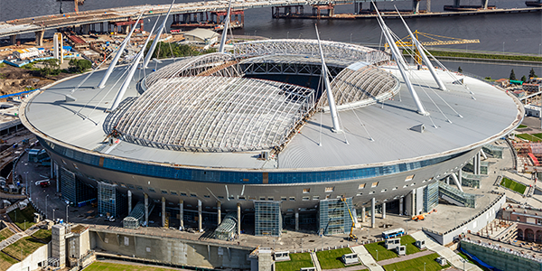 ロシア・プレミアリーグの会長、W杯のスタジアムの設計に苦言