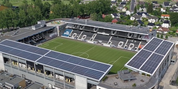 ノルウェーのオッズBK、スタジアムの太陽光発電所化に成功