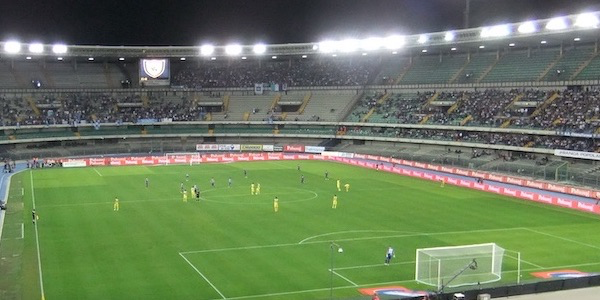 イタリアのヴェローナ市、新スタジアム建設計画を承認