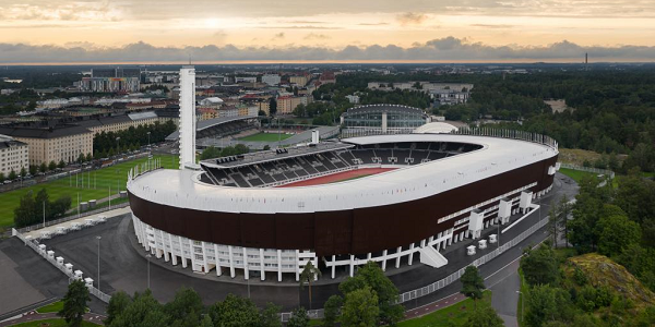 再オープンしたヘルシンキ・オリンピックスタジアムの改修事業費、当初予算を大幅に上回る
