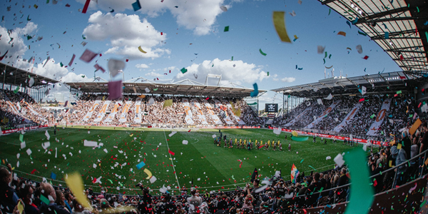 ザンクトパウリが協同組合スキームによるスタジアム管理会社買収を完遂